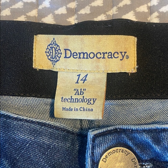 Democracy Ab Technology High Rise Straight Jeans 14 - Picture 13 of 13